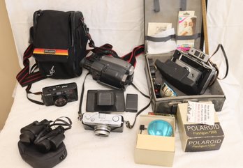 Assorted Vintage Camera Lot (I-3)