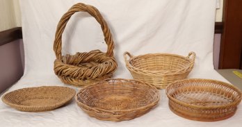 Vintage Baskets (F-11)