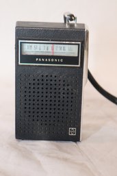 Vintage Panasonic AM Transistor Radio R-1070