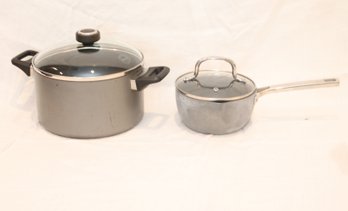 A Couple Of Pots With Lids! (I-18)