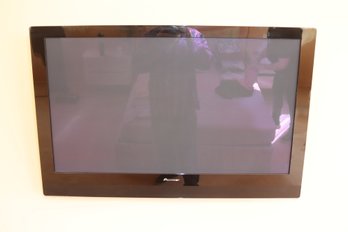 Pioneer Plasma Tv W/ Remote And Wall Mount