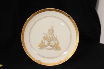 Vintage Disneyland Walt Disney World Plate (H-49)