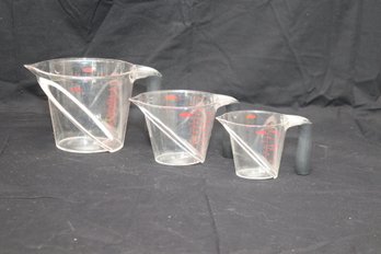 OXO Measuring Cups (I-56)