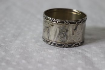 1 Vintage Wellner Napkin Ring Monogramed ES