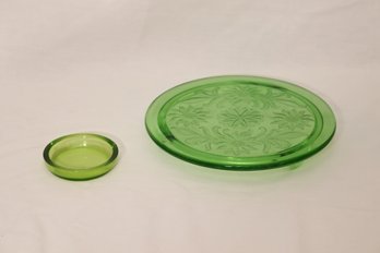 Vintage Green Glass. (F-86)