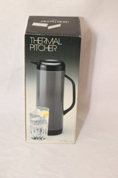 New Thermal Pitcher Hot/ Cold. (F-87)