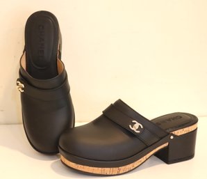 Chanel Interlocking Clogs Black Leather EXCELLENT CONDITION!  (JC-23)