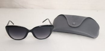 Vince Camuto VC120 OX Cat Eye Sunglasses Black Smoke Gradient Lens W Case (V-41)