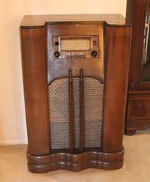 1930's RCA Victor Model 87K1 Console Cabinet Radio
