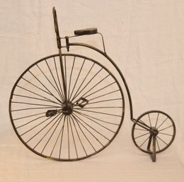 Vintage Metal Big Wheel Bicycle Decor. (S-1)