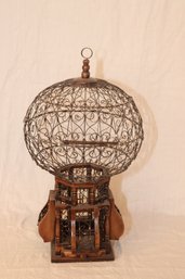 VINTAGE WOOD/WIRE HOT AIR BALLOON STYLE VICTORIAN DECORATIVE BIRDCAGE (S-2)