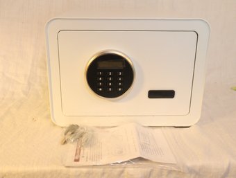 White Electronic Safe Box, E913-LCD With Keys