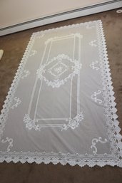 Lace Tablecloth (O-33)