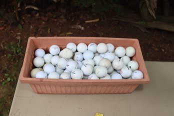 Bunch Of Golf Balls (I-27)