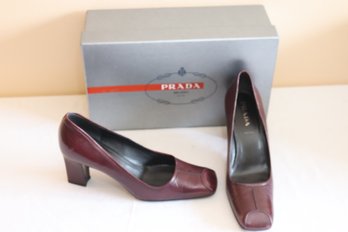 Prada Burgundy Leather Heels Womens Shoes  Sz. 37. (C-19)