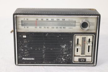 Panasonic FM-AM  Radio Model RF-933 (A-83)