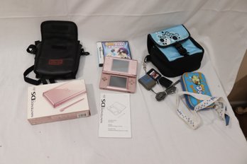 Nintendo DS W/ Extras (M-70)