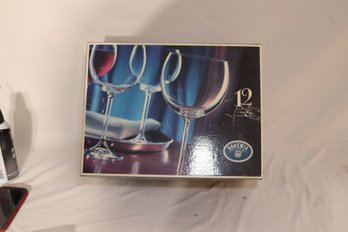 Box Of 12 Bohemia Czech Republic Wine Glasses (B-59)