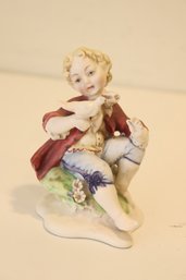 Vintage Porcelain Boy With Dove S8436 (O-14)