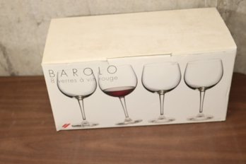 8 Barolo Red Wine Glasses (O-98)