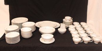 Mikasa Delphina Service For 12 China Set (S-95)