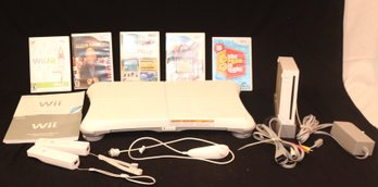 Wii With Games And Balance Board (S-96)