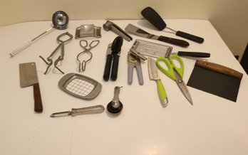 Assorted Kitchen Utensils (J-6)