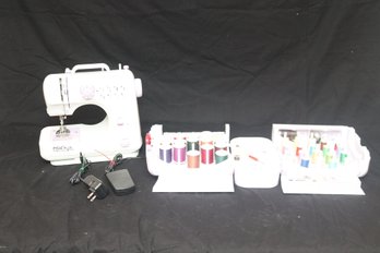 Singer Pixie Plus Sewing Machine And Extras (T-4)