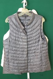 Athleta And Old Navy Puffer Vests Sz. L. (Z-29)