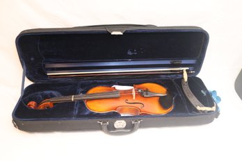 Antonio 4/4 Student Violin. (T-11)