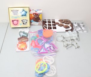 Baking Cookie Cutters, Brownie Silicone Pan, Stand Up Bear Pan (P-73)