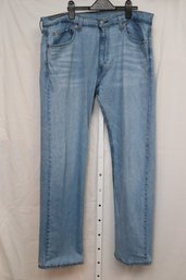 Levis 505 Jeans 36 X 32. (SS-10)