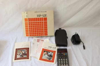 Vintage Hewlett-packard HP-32E Calculator (F-28)
