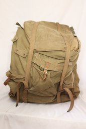 Vintage US Military Back Pack (V-41)