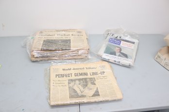 Old Newspapers (P-88)