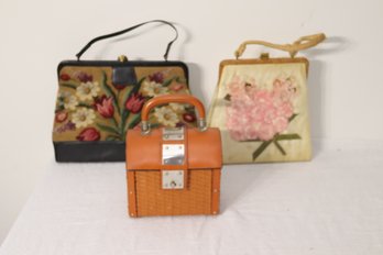 3 Vintage Handbags (I-95)