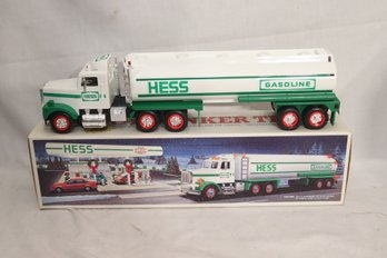 1990 Hess Tanker Truck In Box (V-73)