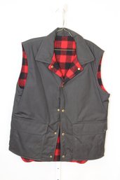 Woolrich Reversible Red Plaid Vest Sz. M (H-8)