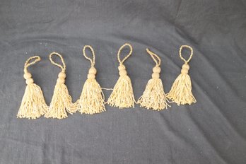 Set Of 6 Beaded Tassel Napkin Rings (R-42)