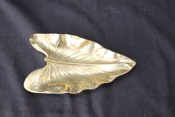 Vintage Virginia Metalcrafters Brass Calla Lily Tray Dish Copyright 1948. (R-43)