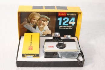 Kodak Instamatic 124 (P-6)