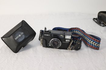Vintage Minolta Hi-Matic AF2 Auto Focus Camera, Case, Strap. (P-8)