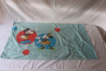 Vintage Walt Disney Pillow Case Micky & Minnie Mouse  And Donald & Daisy Duck (P-15)