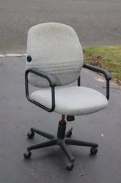 Rolling Office Chair (F-39)