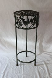 Round Metal Plant Stand (P-26)