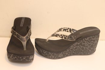Grendha Black Platform Sandals Size 6
