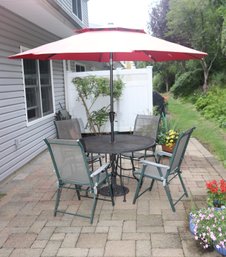 Round Patio Table With Umbrella Base And Chairs  (U-66)