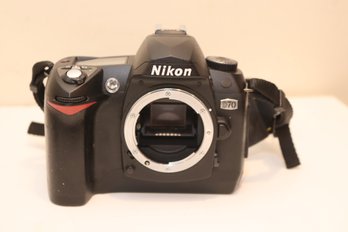 Nikon D70 Camera Body With Battery And Neck Strap (G-40)