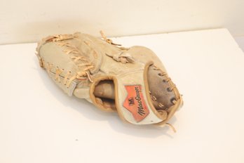 Vintage MacGregor Baseball Mitt (H-1)
