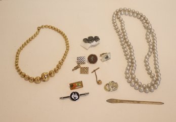 A Little Costume Jewelry Lot (H-3)